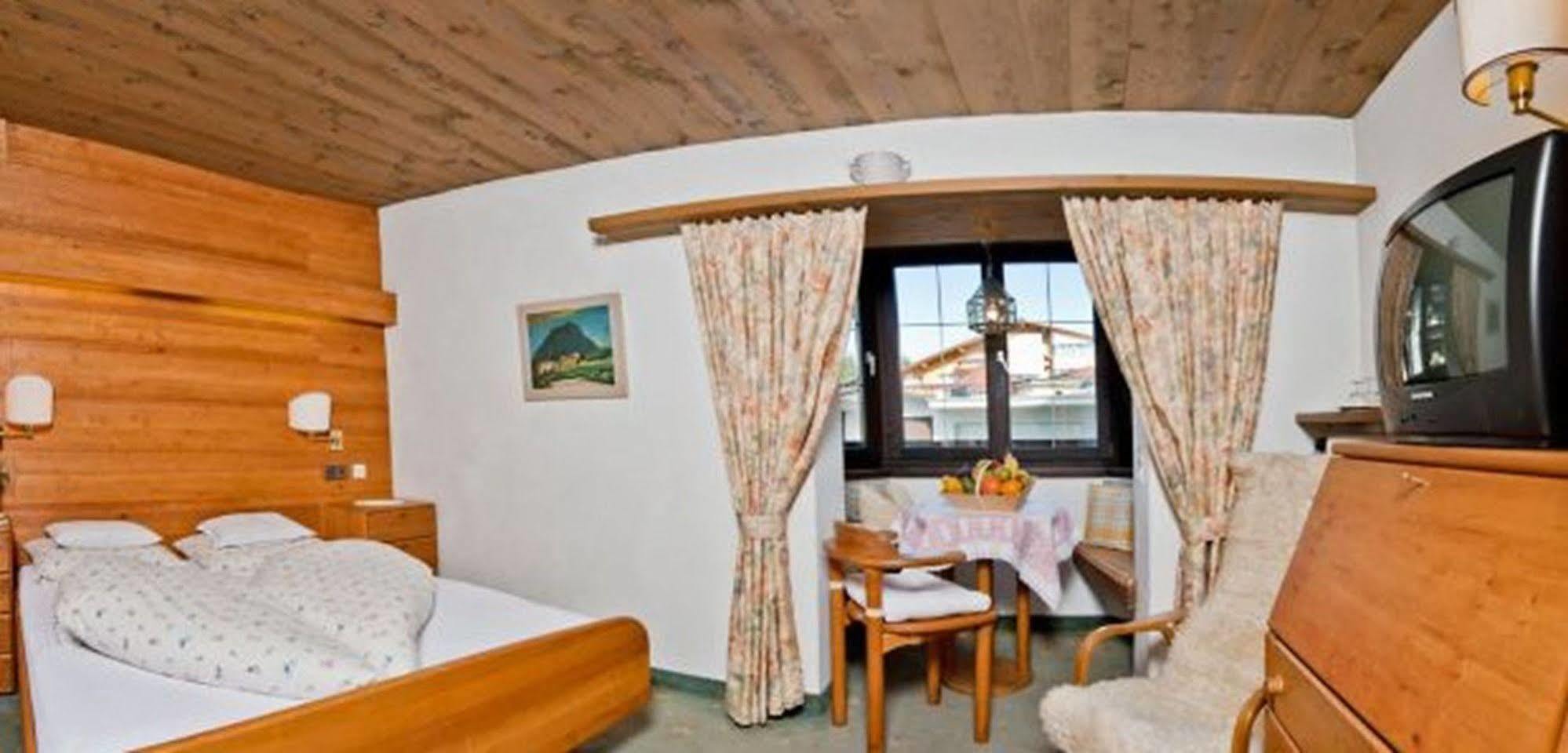Haus Stefanie - Adults Only Hotel Seefeld in Tirol Exterior foto