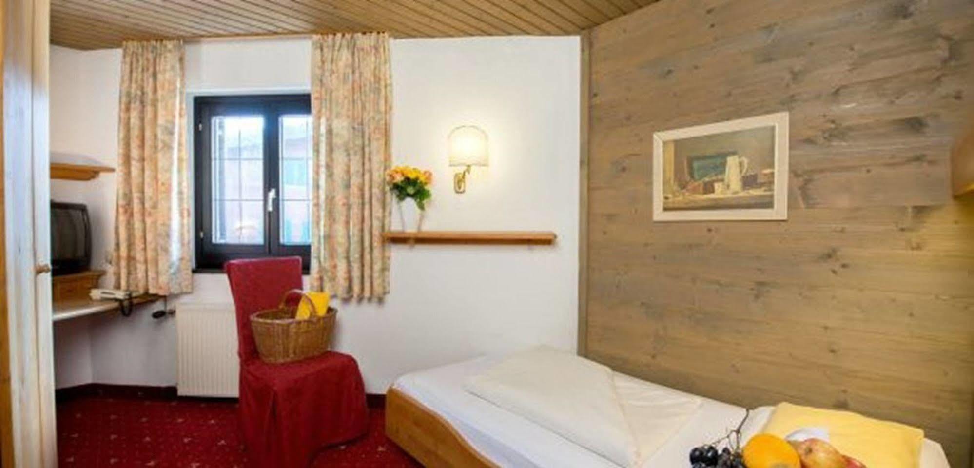 Haus Stefanie - Adults Only Hotel Seefeld in Tirol Exterior foto